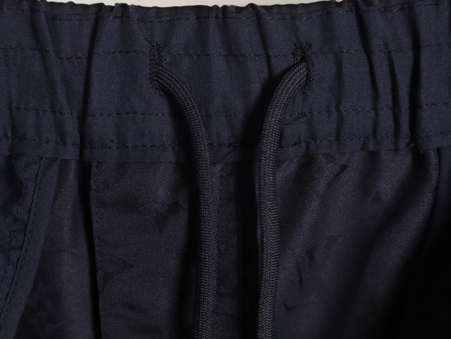 L0vis Vvtt0n Trousers Suit