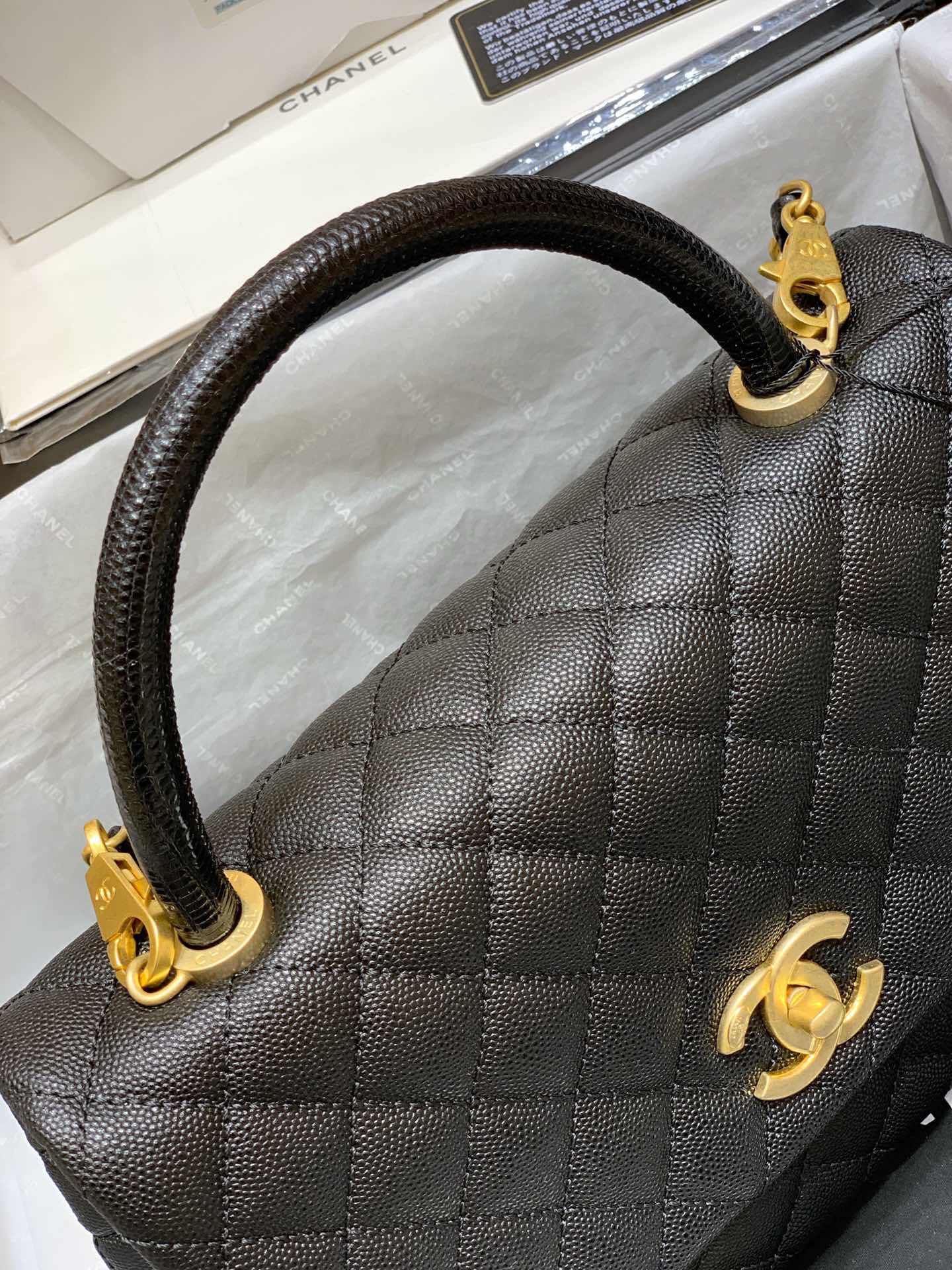 Ch**el COCO Handle bag medium 28cm