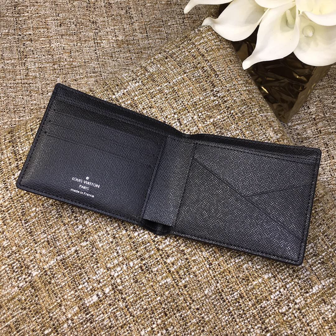 LV MULTIPLE WALLET M30295
