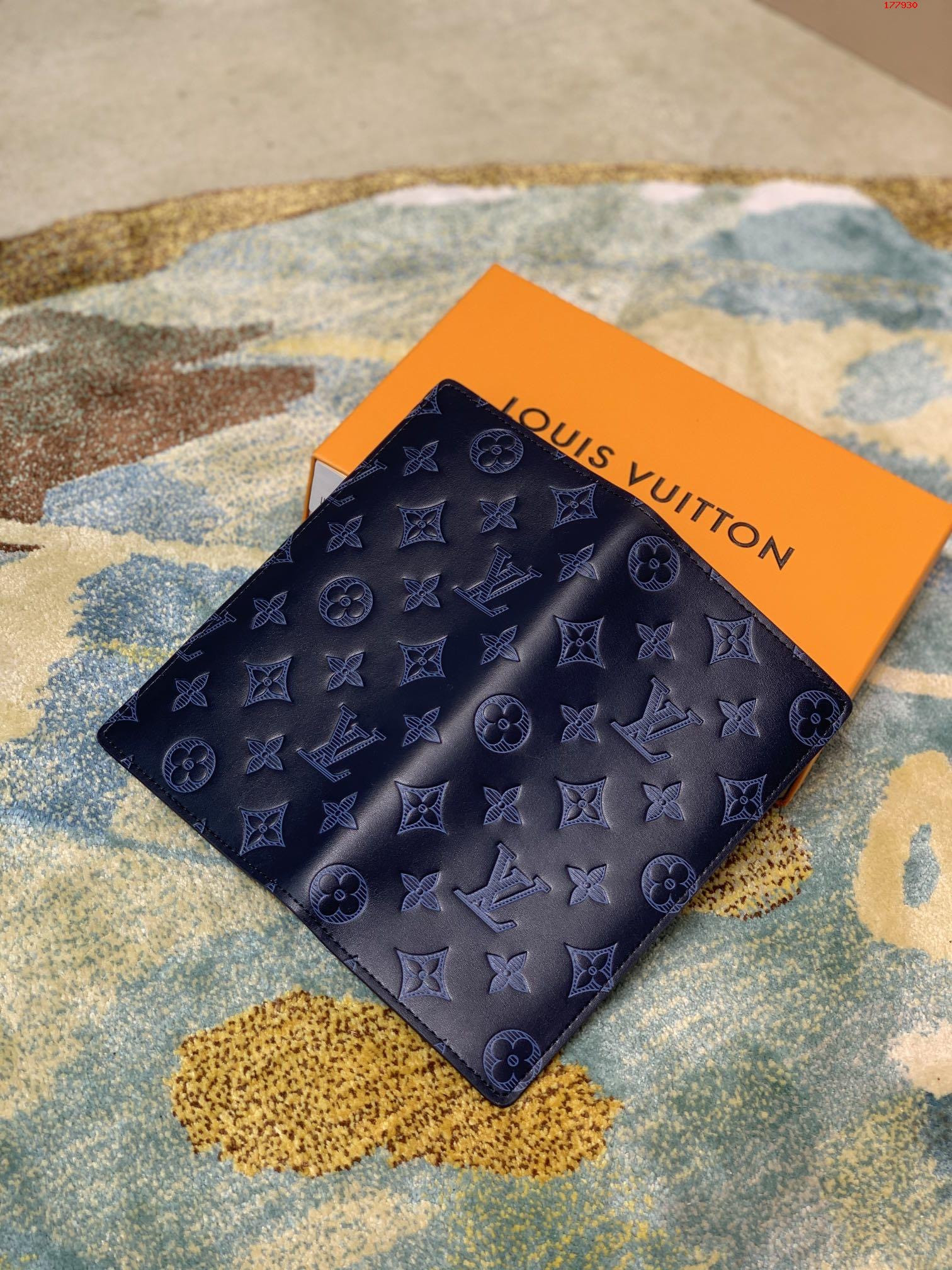 LV BRAZZA WALLET M80424