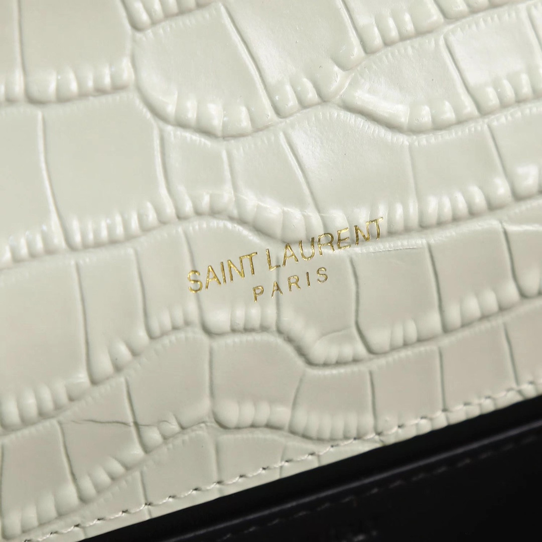 Y51 UPTOWN CHAIN WALLET IN CROCODILE-EMBOSSED SHINY LEATHER 7.5 X 4.7 X 1.2 INCHES