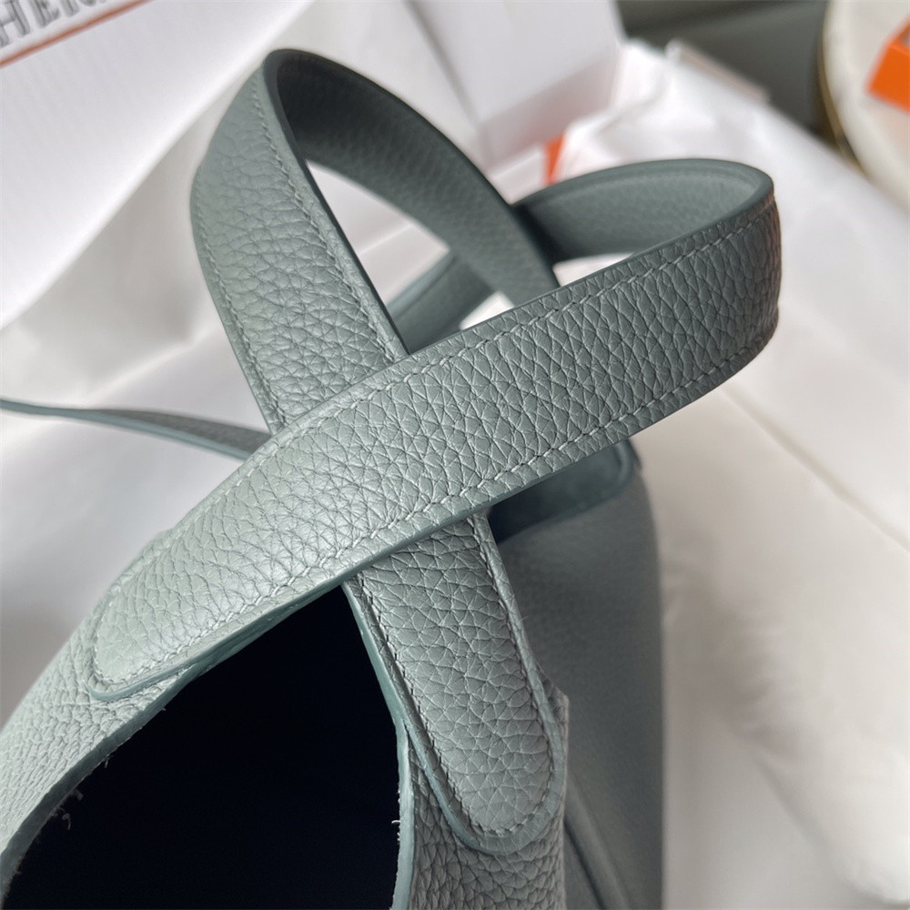 H**me5 Picotin 18cm almond green without original box
