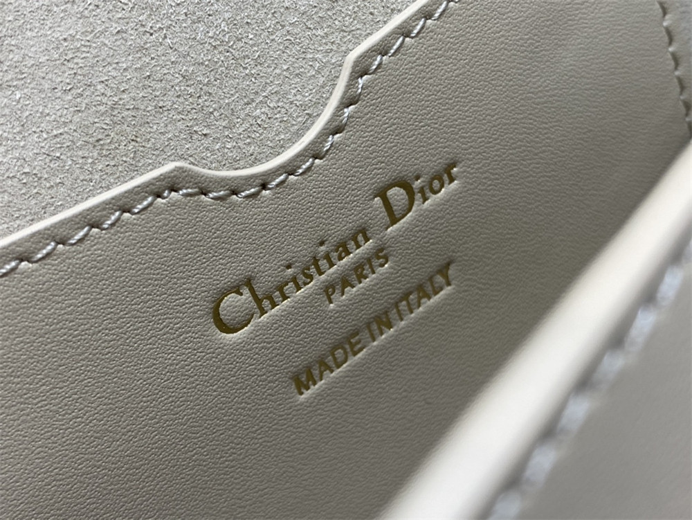 D10r BOBBY EAST-WEST BAG Sand-Colored Box Calfskin