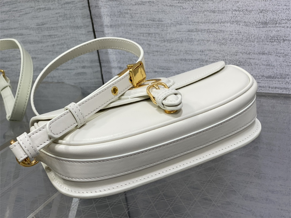 D10r BOBBY EAST-WEST BAG Latte Box Calfskin white