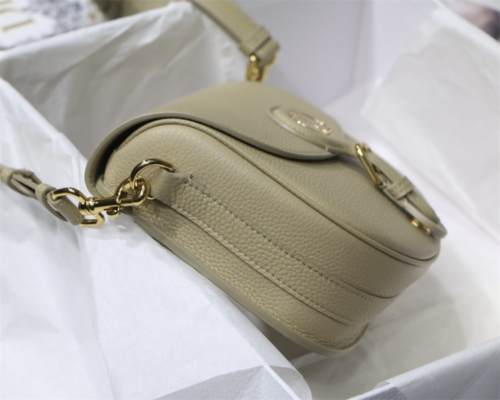 MEDIUM D10r BOBBY BAG Apricot Grained Calfskin