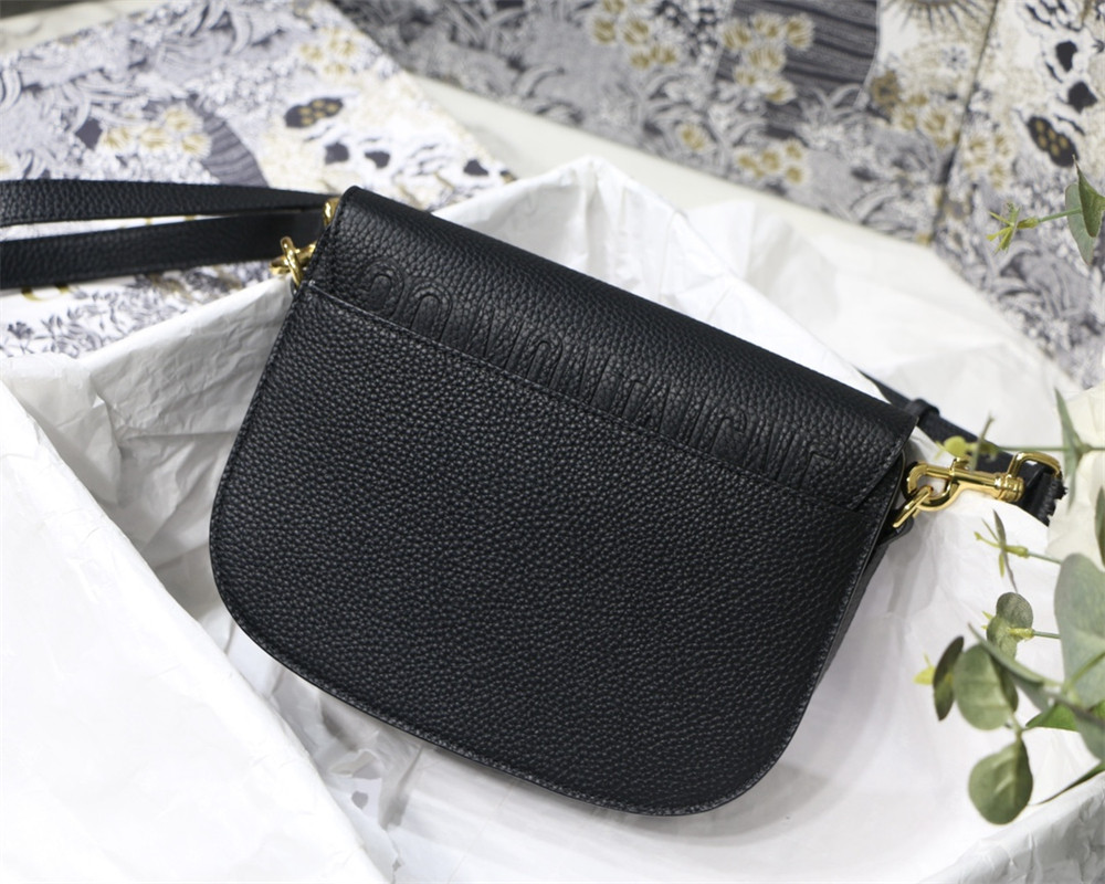 MEDIUM D10r BOBBY BAG Black Grained Calfskin
