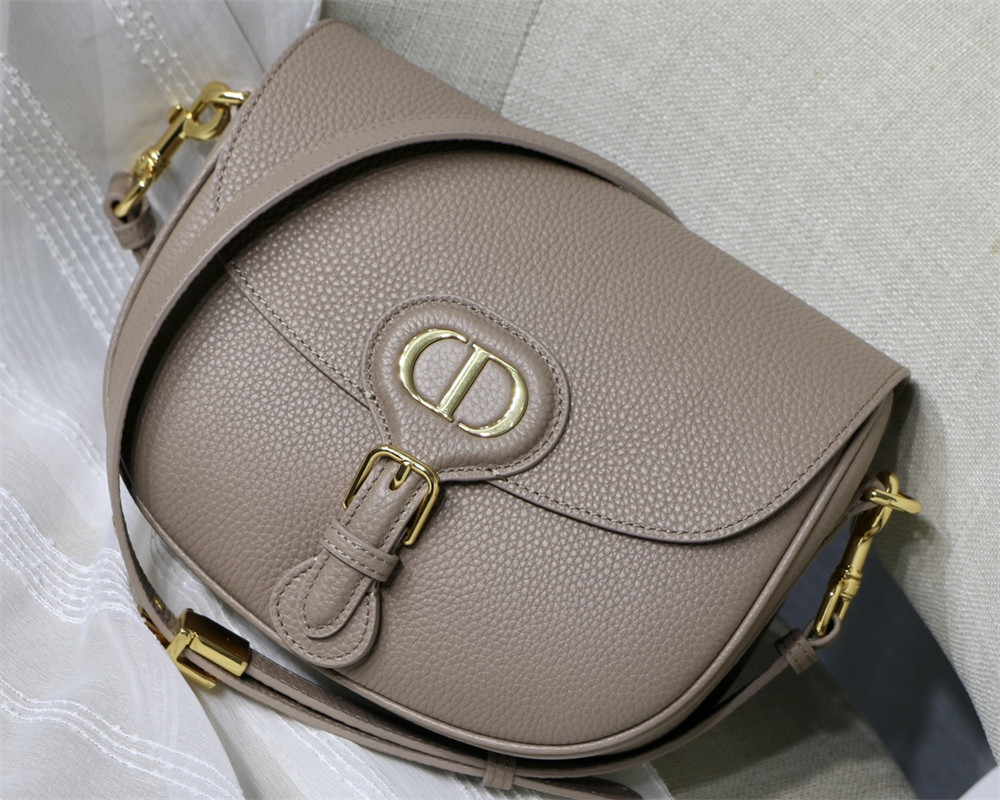 MEDIUM D10r BOBBY BAG Grey Grained Calfskin