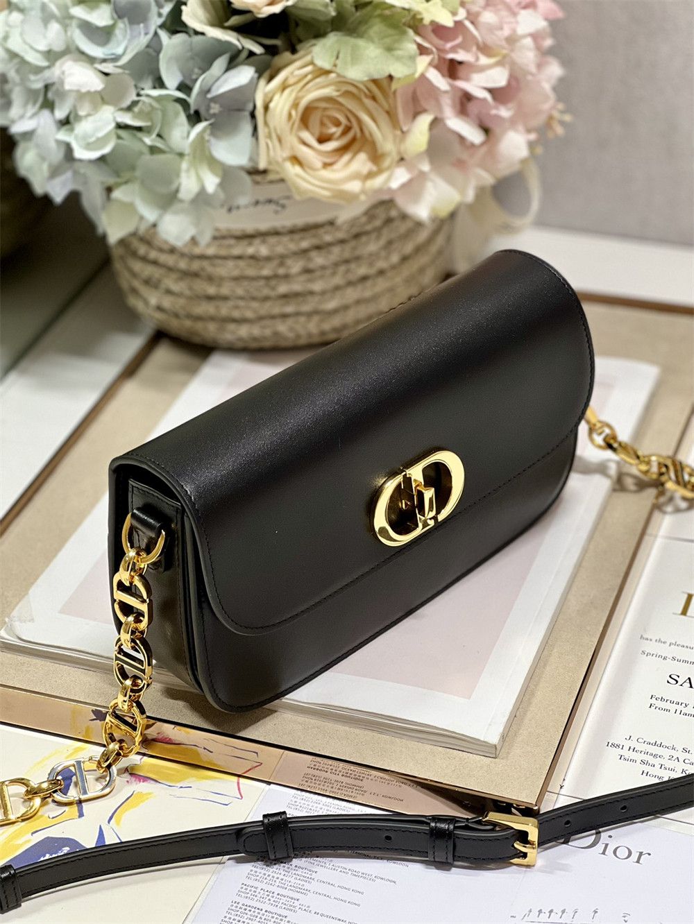 D10r 30 Montaigne Avenue Black 22.5 x 12.5 x 6.5 cm