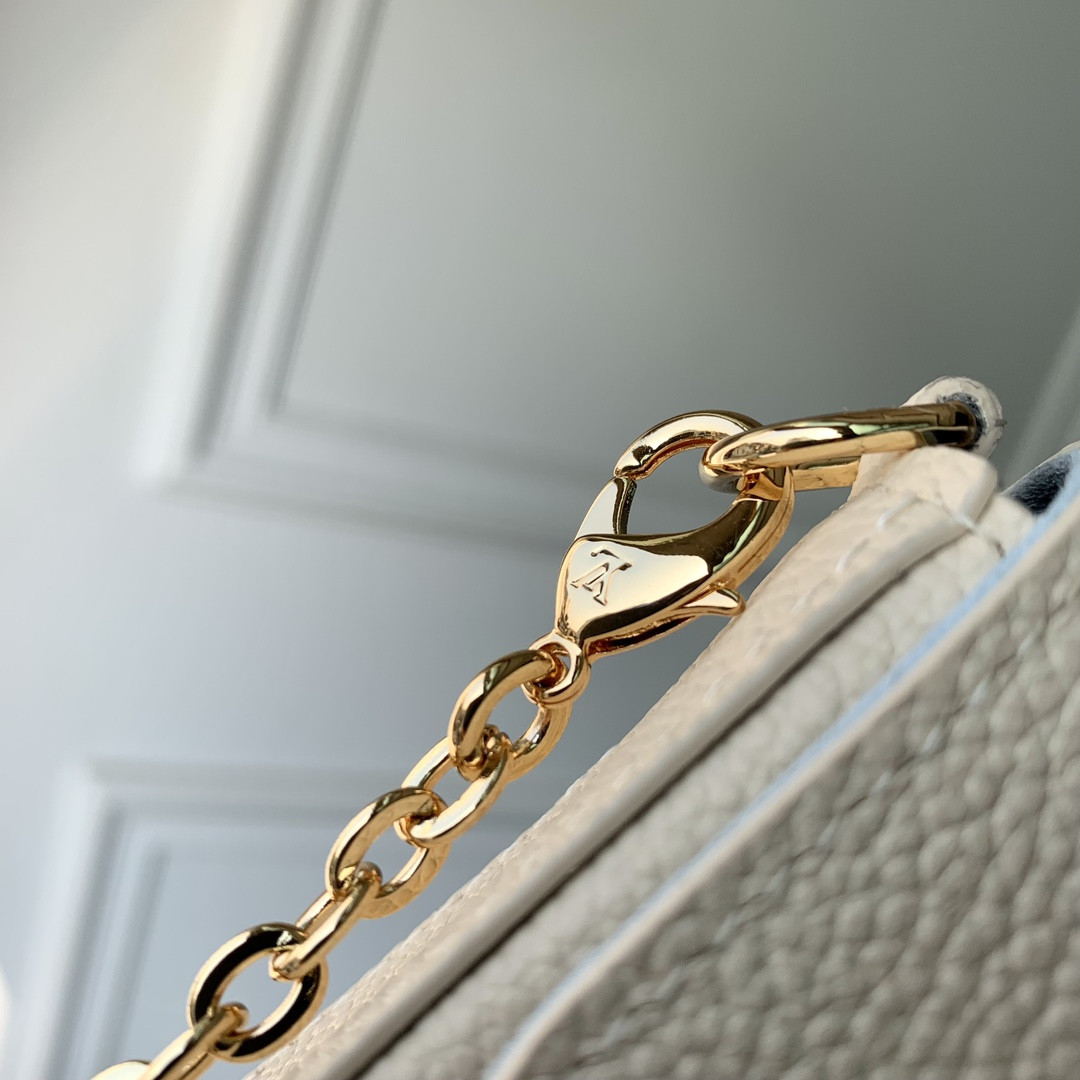 LV FÉLICIE POCHETTE M69977