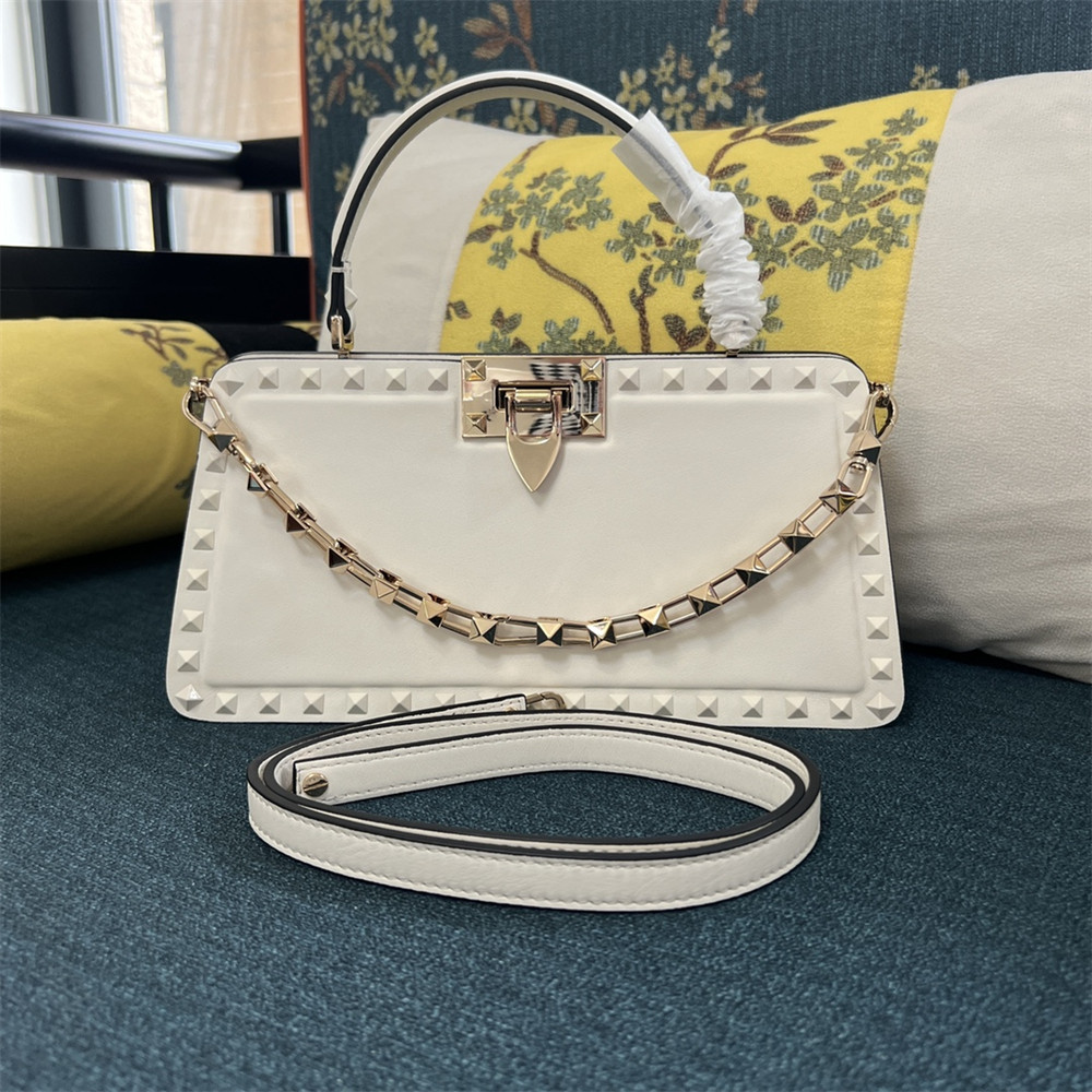 Va1e*ntin0 GARAVANI ROCKSTUD23 smooth calfskin handbag white
