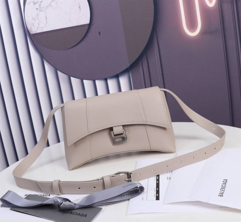 Ba1en*iaga WOMEN'S HOURGLASS WALLET SHOULDER BAG IN GREY L9 x H5.9 x W3.9 inch