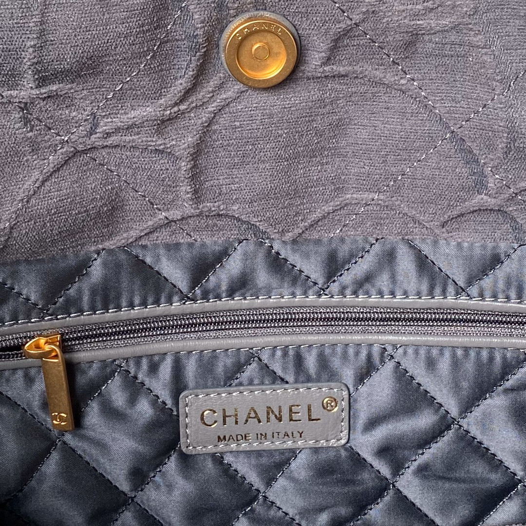 Ch**el 22 SMALL HANDBAG velvet GREY 13.7×14.4×2.7 in