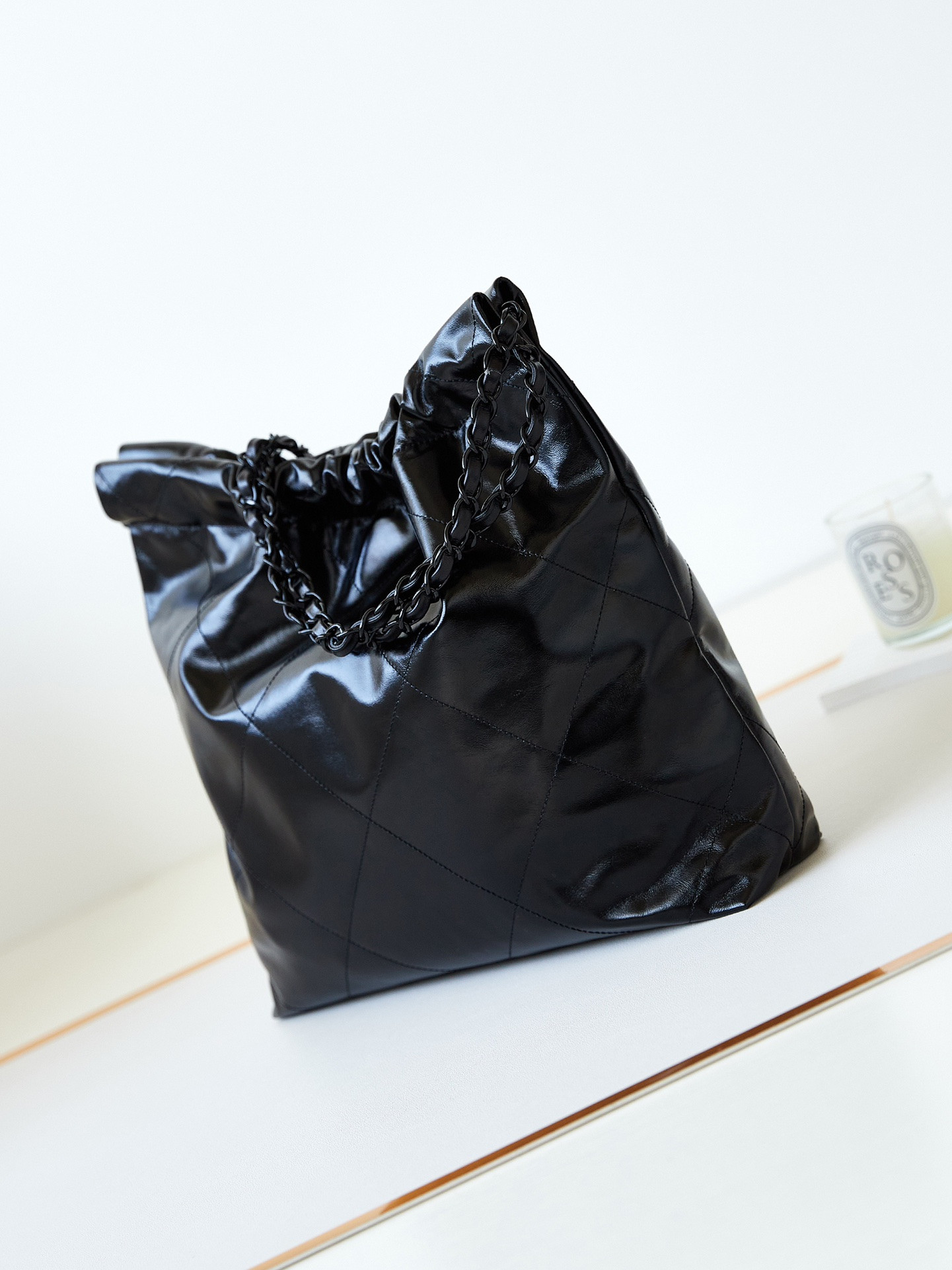 Ch**el 22 SMALL HANDBAG Shiny Calfskin ALL BLACK 13.7×14.4×2.7 in