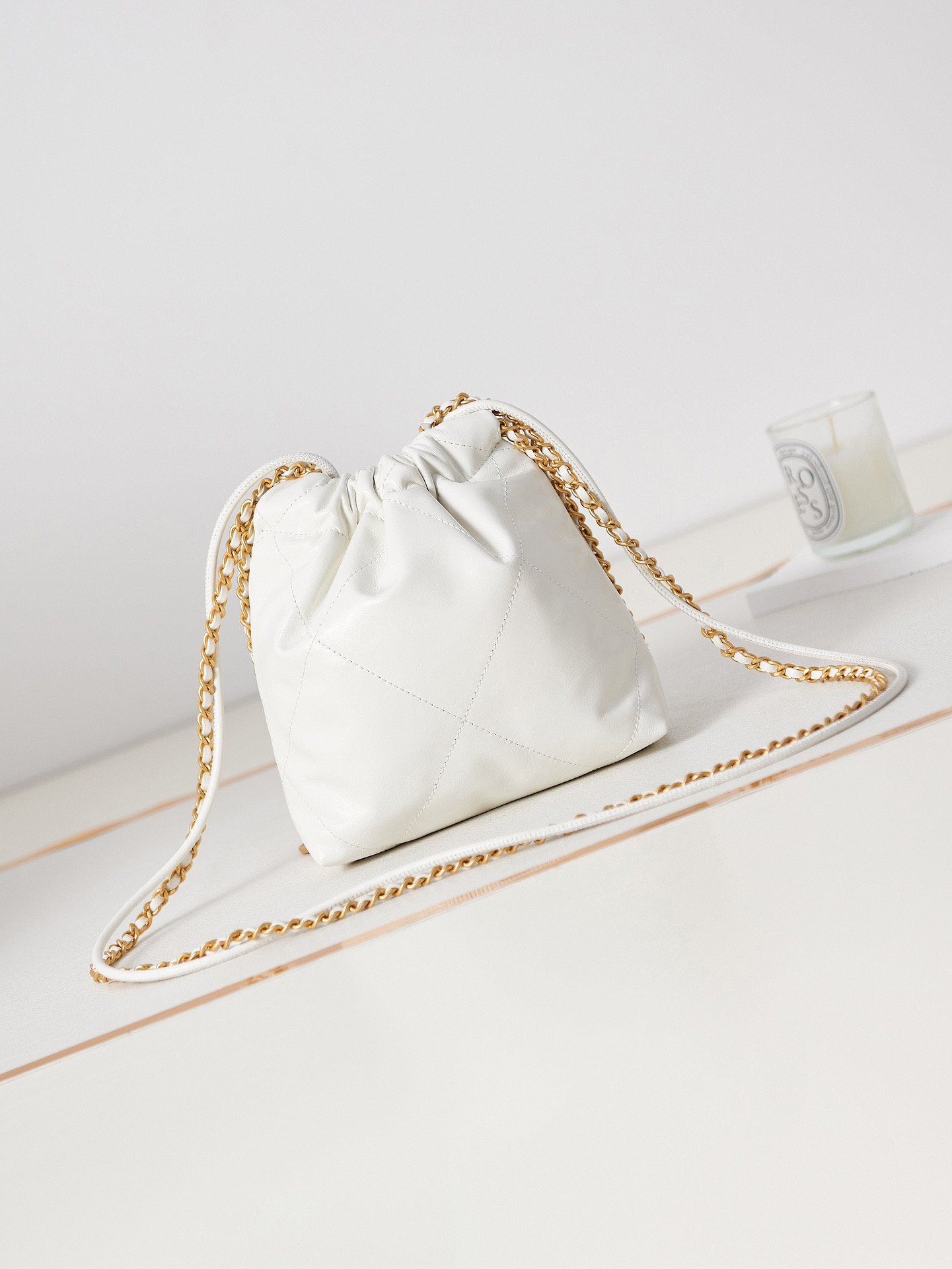 Ch**el 22 MINI HANDBAG Shiny Calfskin & Gold-Tone Metal white 7.8 × 7.4 × 2.3 in