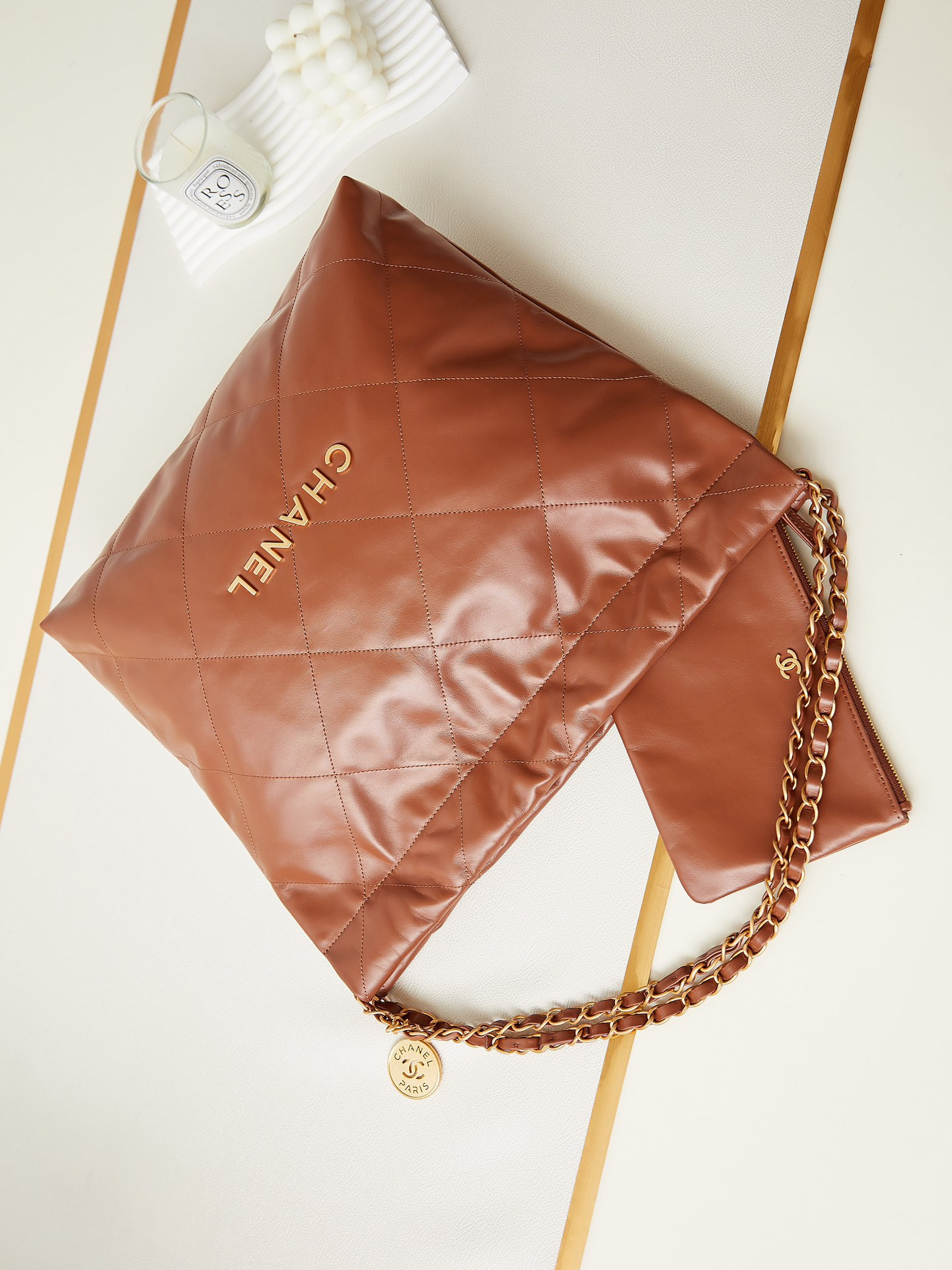 Ch**el 22 SMALL HANDBAG Shiny Calfskin BROWN 13.7×14.4×2.7 in