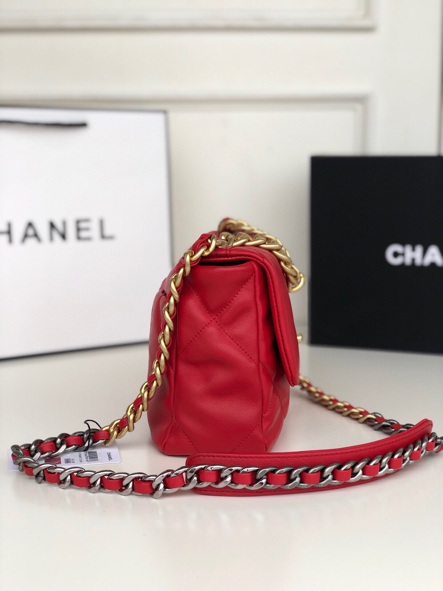 Ch**el 19 HANDBAG Shiny Leather, Gold-Tone, Silver-Tone & Ruthenium-Finish Metal Red 6.2 × 10.1 × 3.5 in