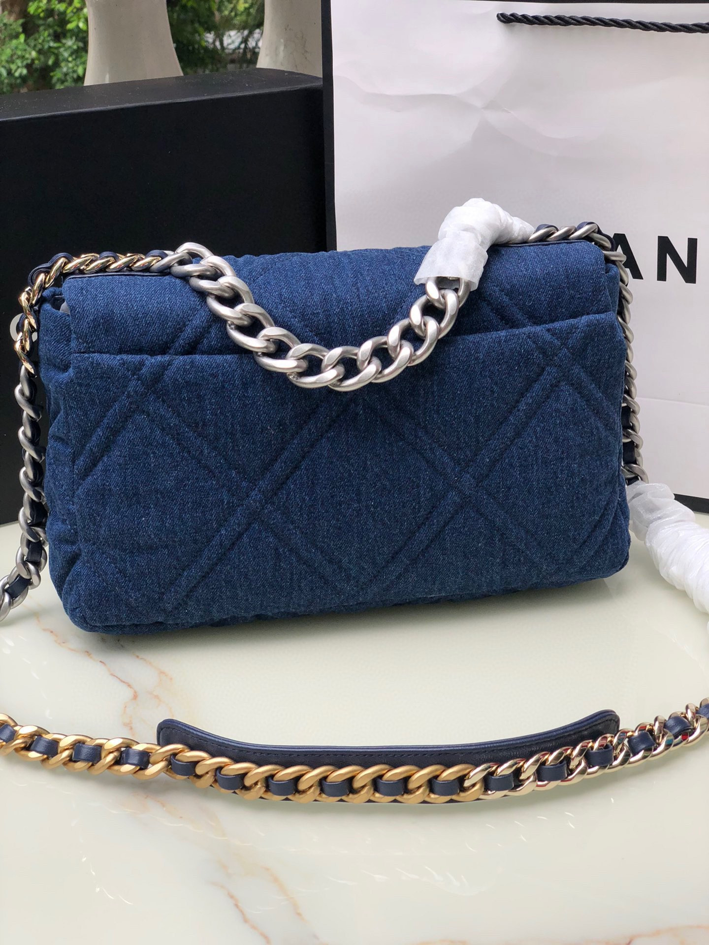Ch**el 19 LARGE HANDBAG, Gold-Tone, Silver-Tone & Ruthenium-Finish Metal Blue 7.8 × 11.7 × 3.9 in
