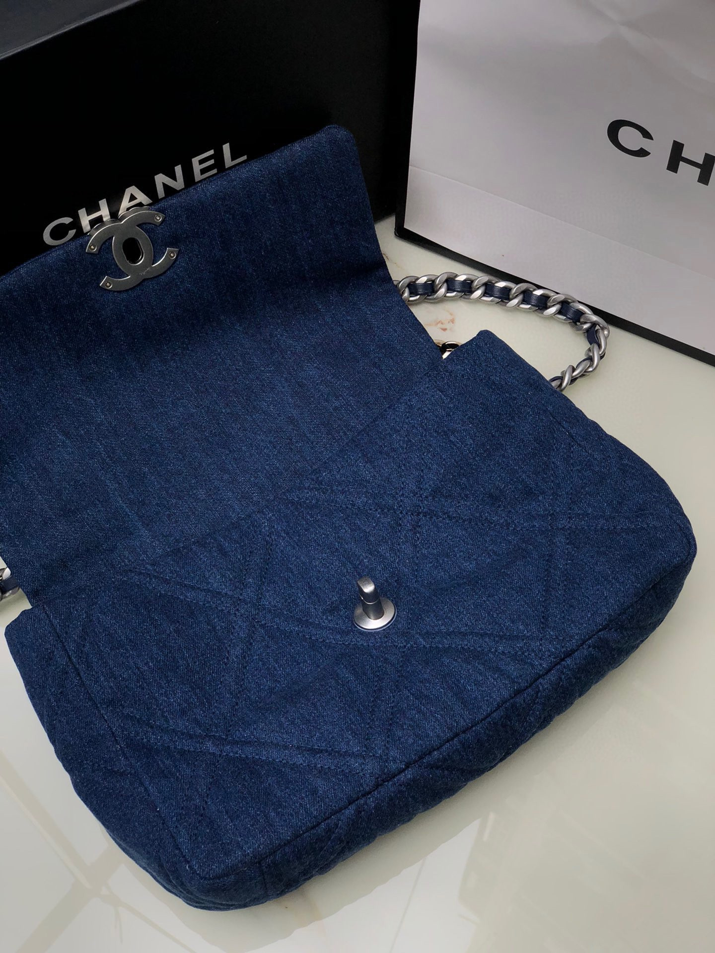 Ch**el 19 LARGE HANDBAG, Gold-Tone, Silver-Tone & Ruthenium-Finish Metal Blue 7.8 × 11.7 × 3.9 in
