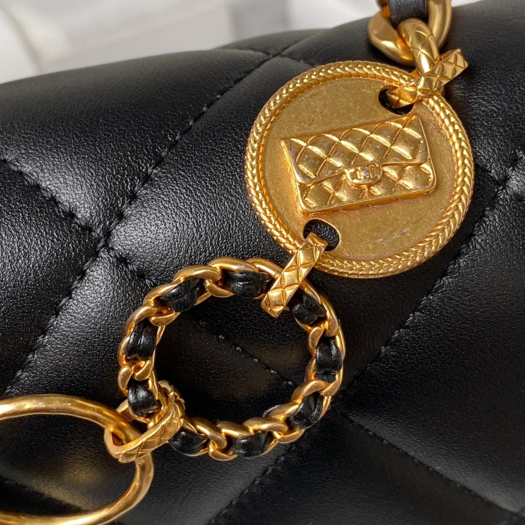 Ch**el MINI FLAP BAG BLACK 5.3 × 6.6 × 3.1 in