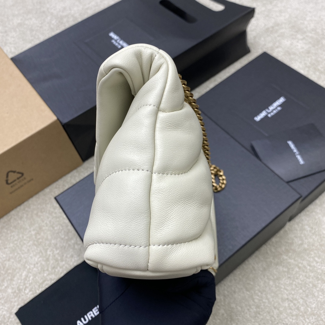 Y51 PUFFER IN LEATHER WHITE 23 X 15.5 X 5.8 CM