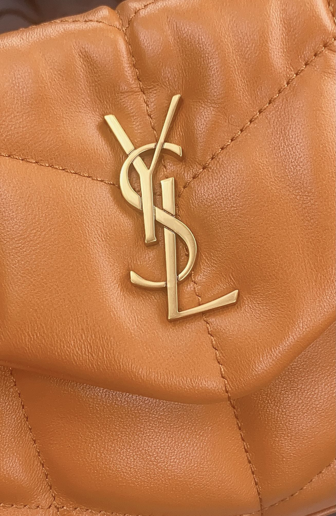Y51 PUFFER IN LEATHER ORANGE 23 X 15.5 X 5.8 CM