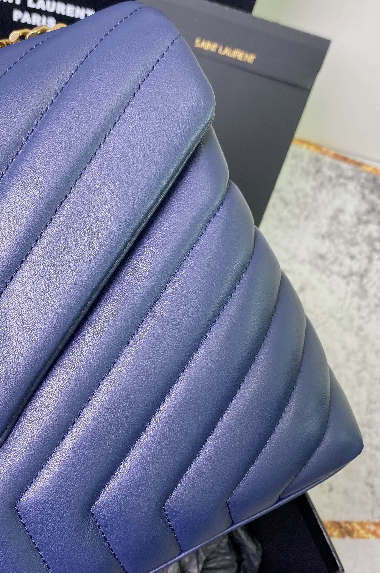 Y51 LOULOU MEDIUM IN QUILTED LEATHER PURPLE 12.5 X 8.6 X 3.5 INCHES