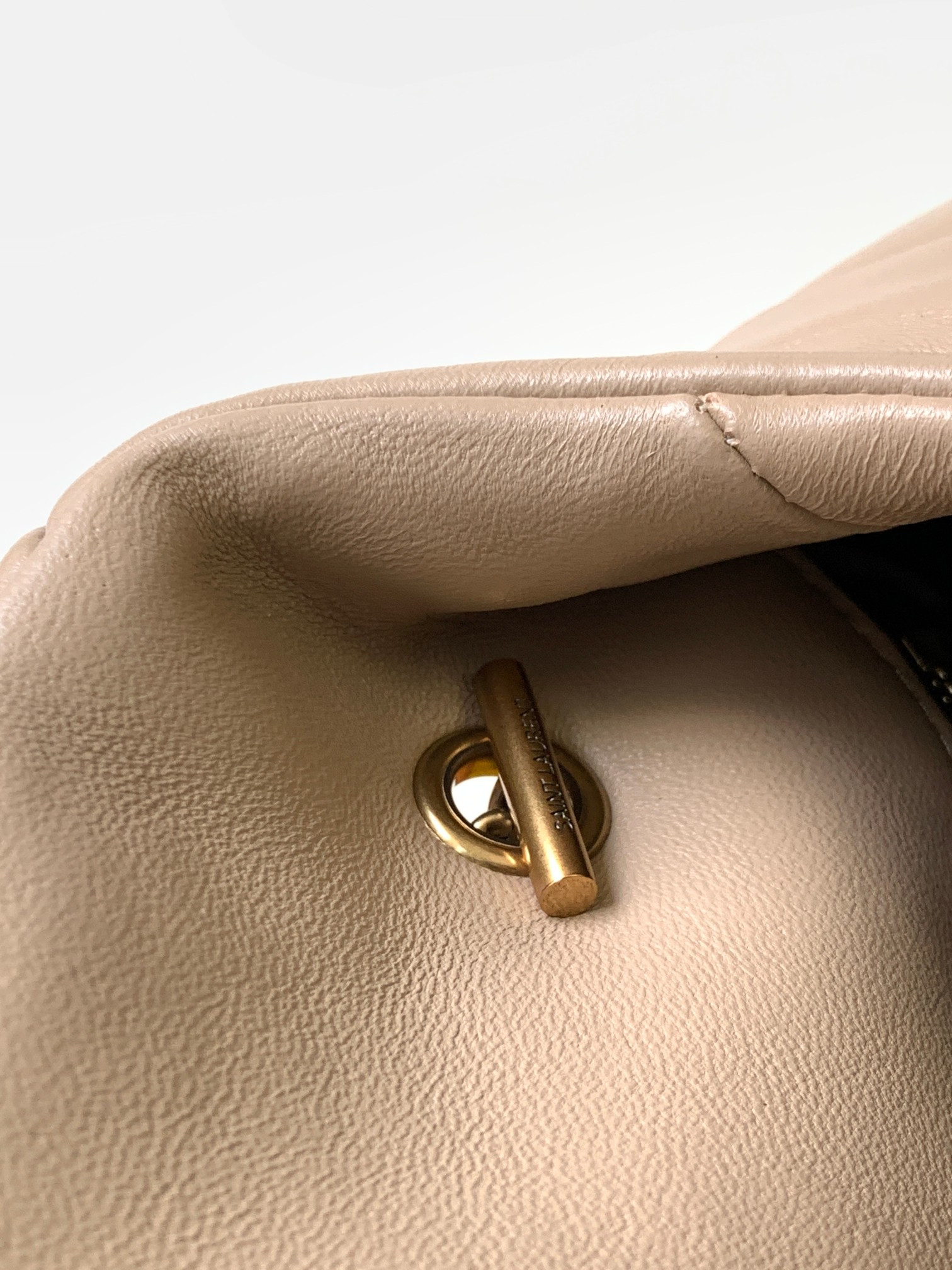 Y51 PUFFER MEDIUM IN NAPPA LEATHER DARK BEIGE 13.7 X 9 X 5.3 INCHES