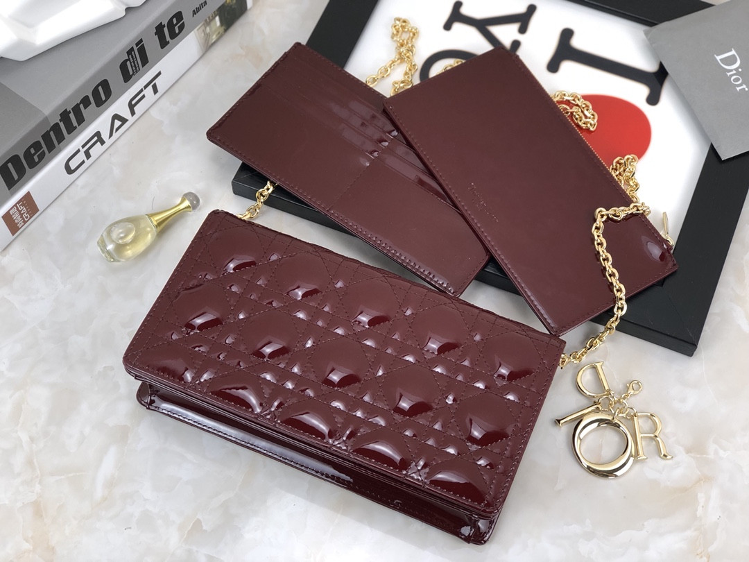 Lady D10r Pouch Red Patent Cannage Calfskin 8.5 x 4.5 x 1 inches