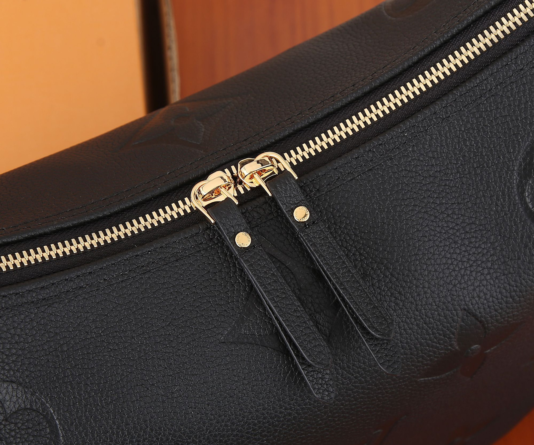 LV Loop Hobo M46725 15 x 10.2 x 3.9 inches