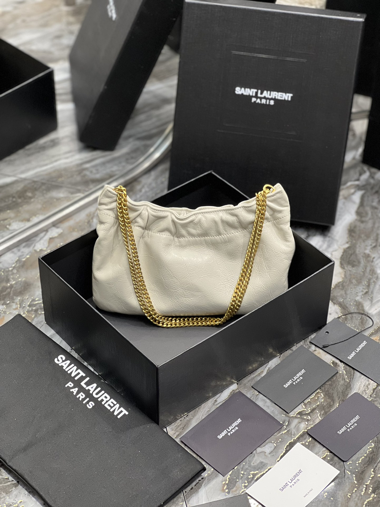 Y51 Mini leather shoulder bag White 24x14x4 cm