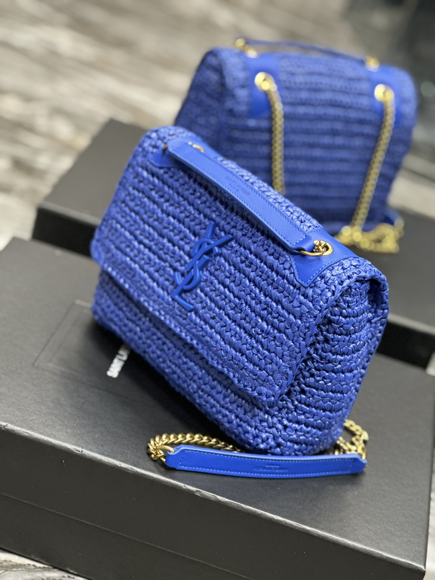 Y51 NIKI CHAIN BAG IN RAFFIA AND LEATHER BLUE 22×16.5×12 CM