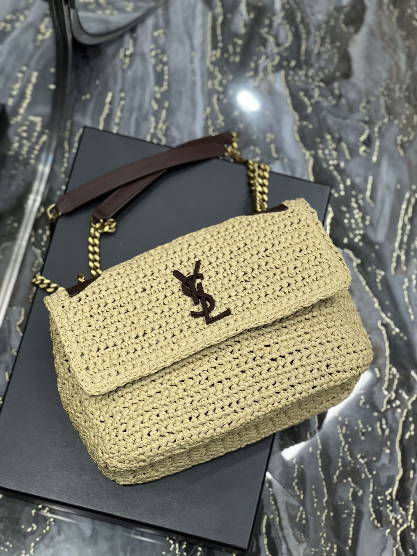 Y51 NIKI MEDIUM CHAIN BAG IN RAFFIA AND LEATHER BEIGE 11 X 7.8 X 3.3 INCHES