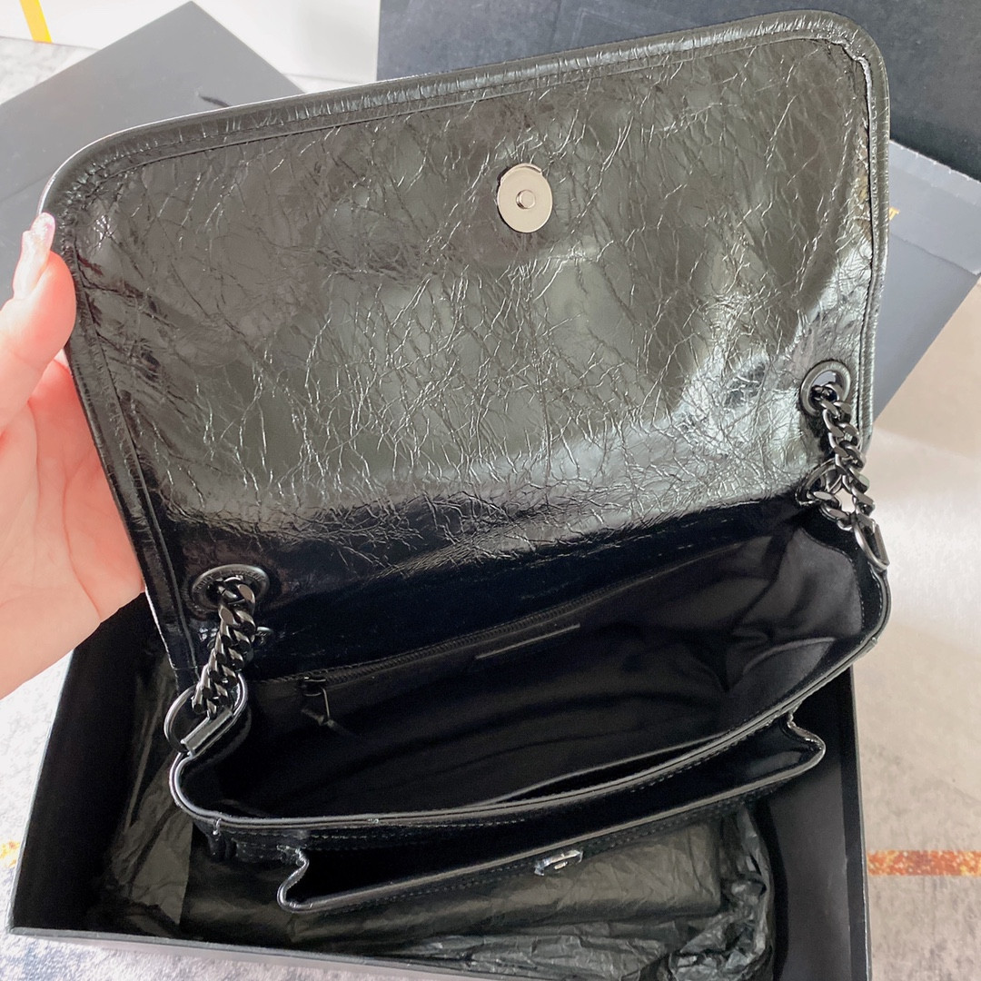 Y51 NIKI MEDIUM IN VINTAGE LEATHER ALL BLACK 11 X 7.8 X 3.3 INCHES