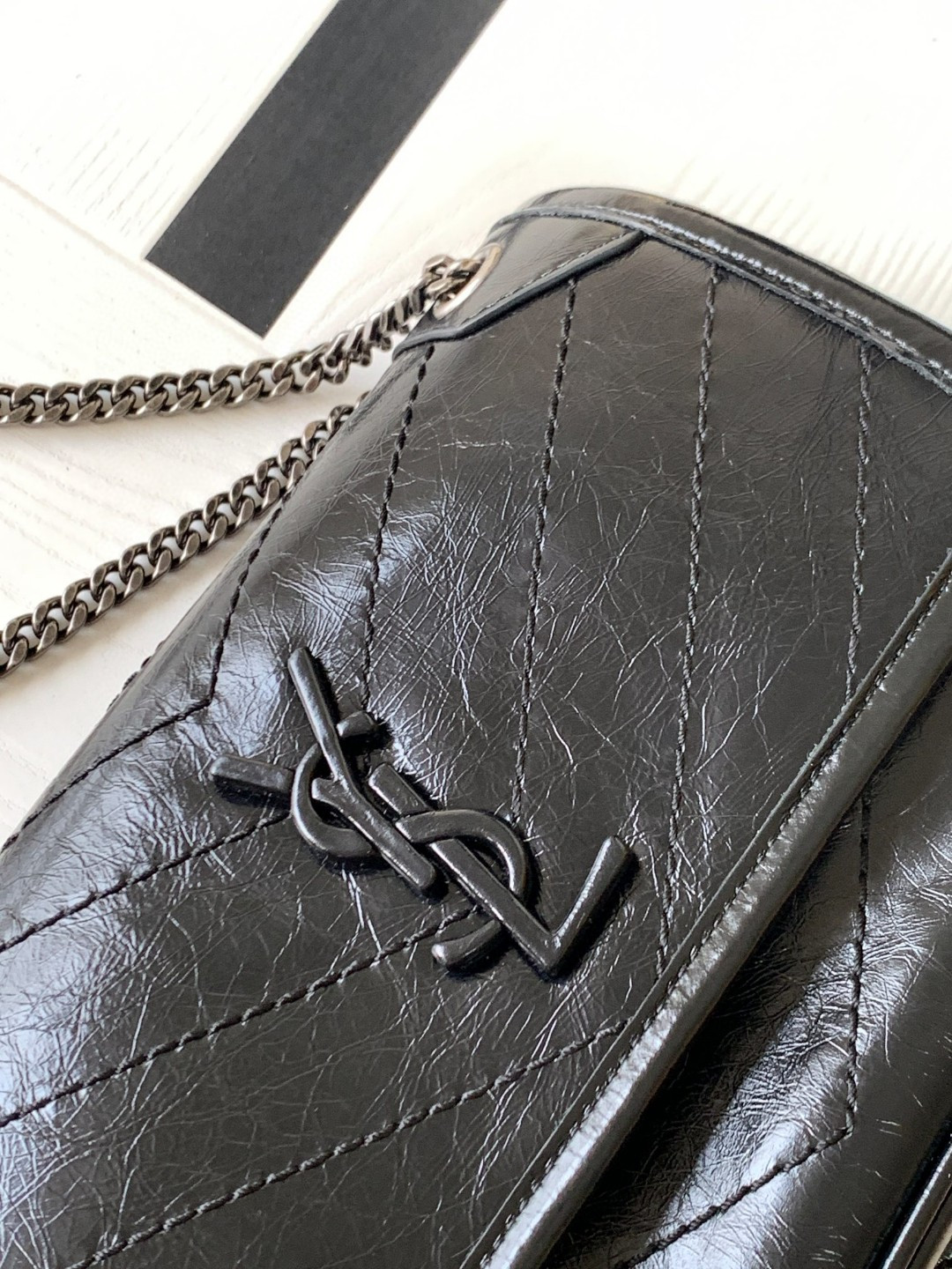 Y51 NIKI BABY IN VINTAGE LEATHER BLACK 21x16x7.5cm