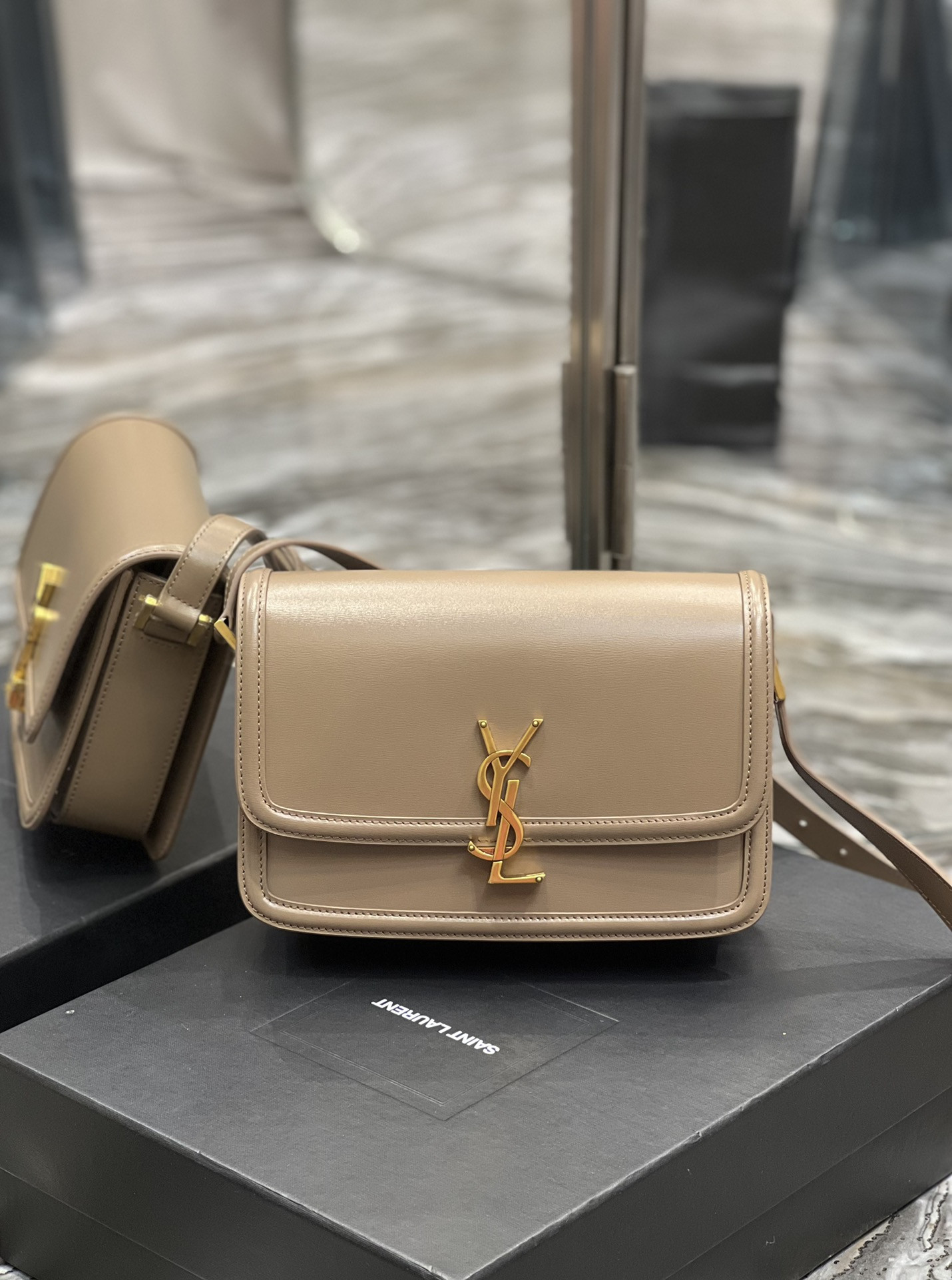 Y51 SOLFERINO MEDIUM SATCHEL IN BOX Sa1nt Lau*nt PINK 9.1 X 6.3 X 2.4 INCHES