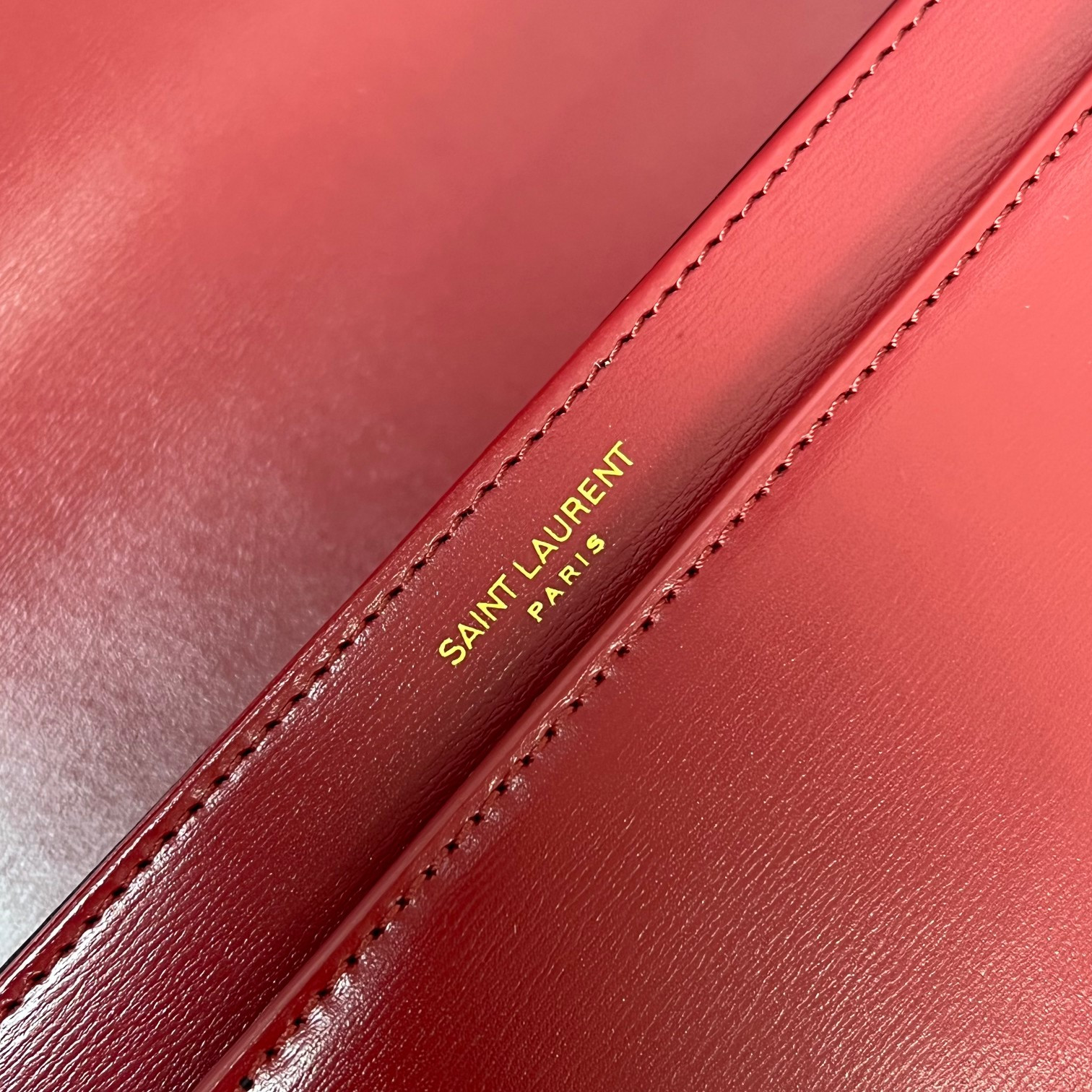 Y51 SOLFERINO MEDIUM SATCHEL IN BOX Sa1nt Lau*nt RED 9.1 X 6.3 X 2.4 INCHES
