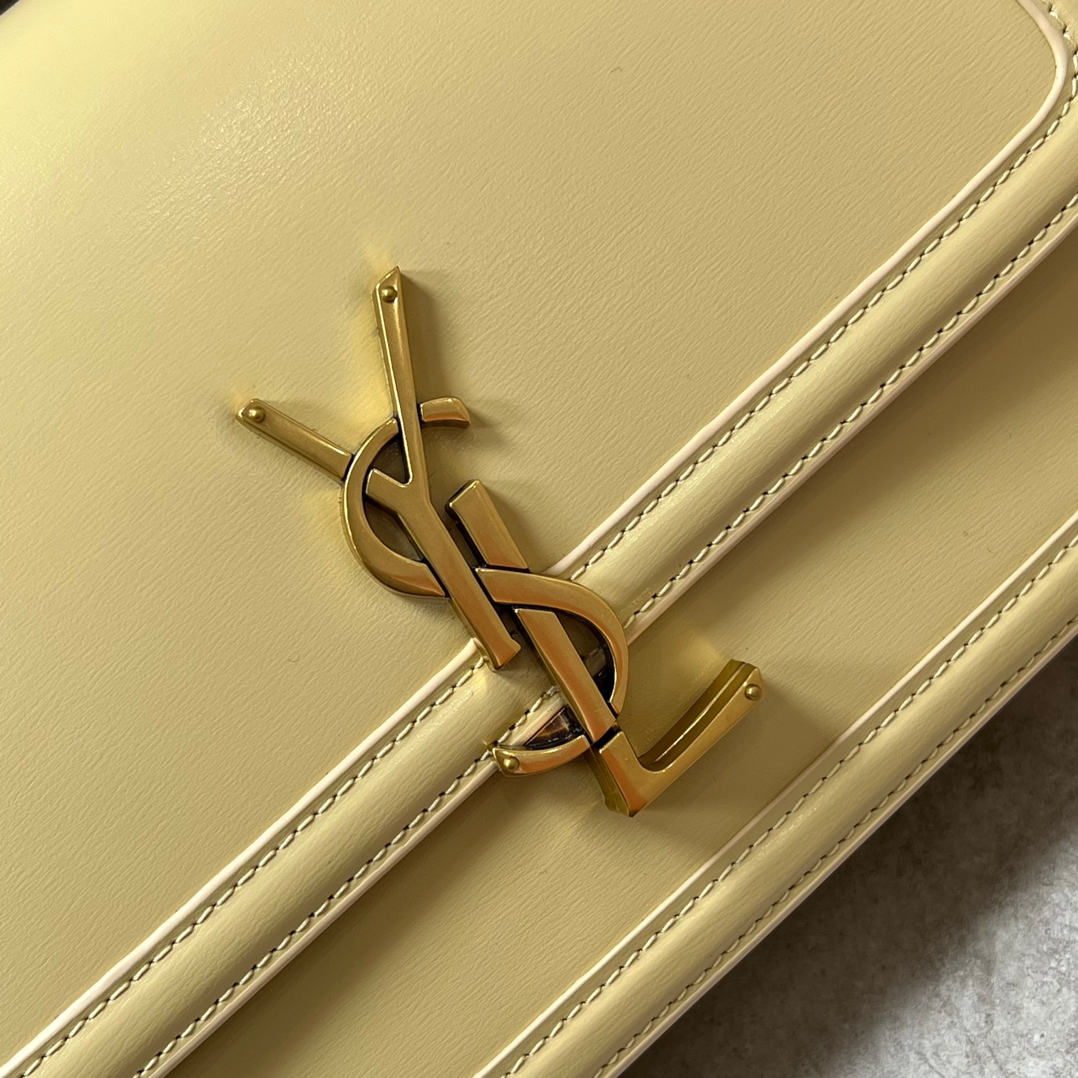 Y51 SOLFERINO MEDIUM SATCHEL IN BOX Sa1nt Lau*nt YELLOW 9.1 X 6.3 X 2.4 INCHES
