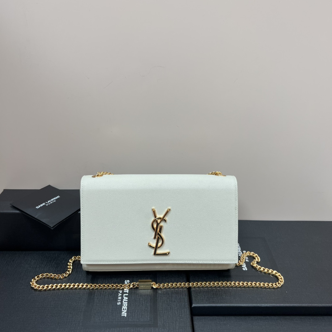 Y51 KATE MEDIUM IN GRAIN DE POUDRE EMBOSSED LEATHER WHITE GOLD 9.4 X 5.7 X 2.1 INCHES