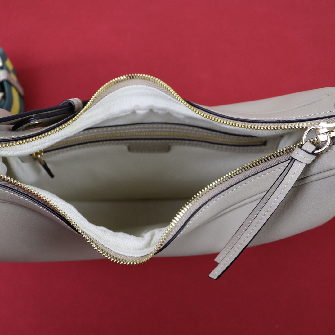 Gvc*1 ATTACHE MEDIUM SHOULDER BAG GRAY 13.8″W x 12.6″H x 2.4″D