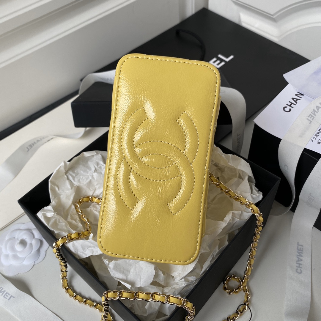 Ch**el 24P CHAIN LEATHER SQUARE BOX SHOULDER BAG YELLOW 16x10x8cm