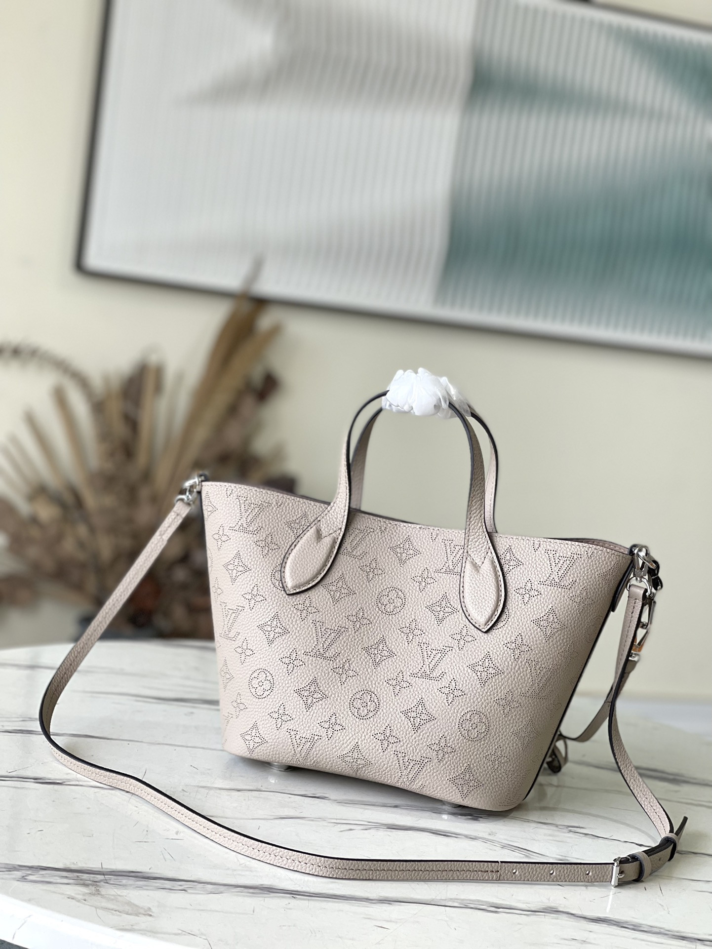 LV Blossom M21849 20.0 x 20.0 x 12.5 CM
