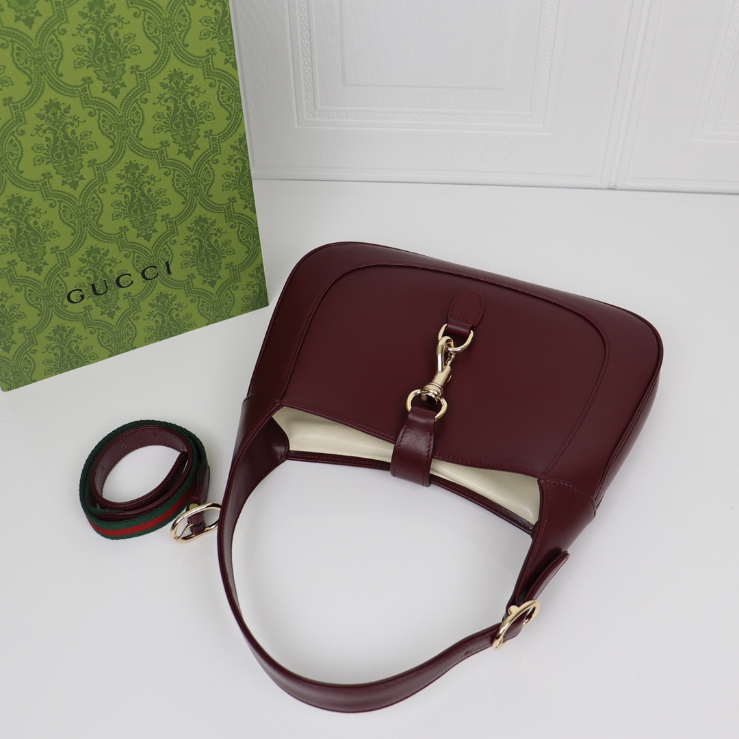 Gvc*1 JACKIE SMALL SHOULDER BAG 10.8"W x 7.5"H x 1.6"D