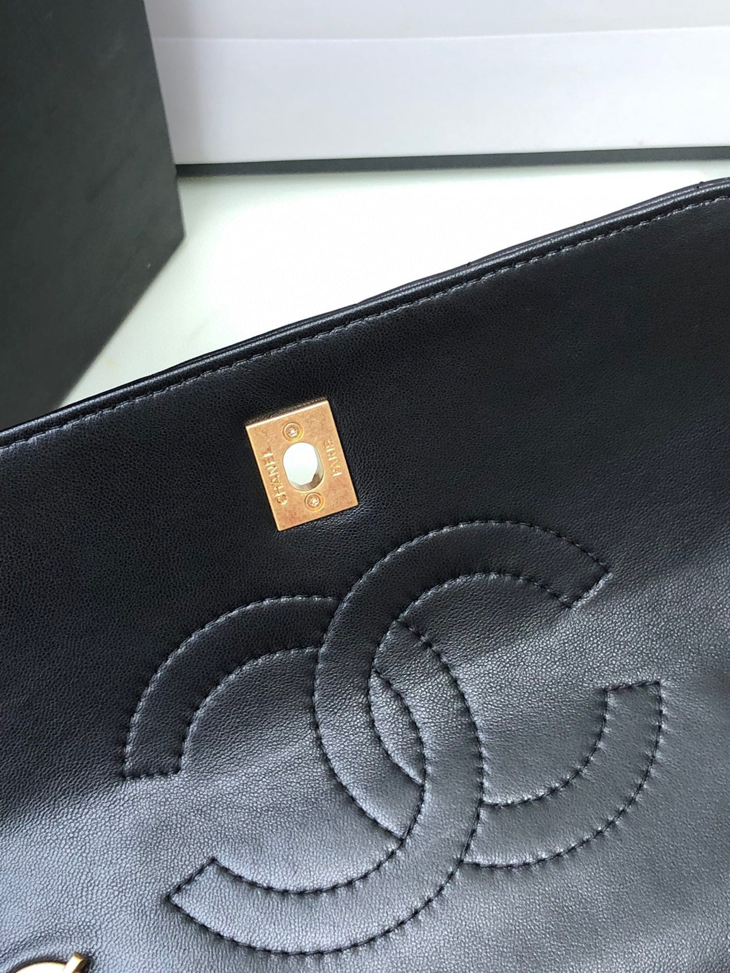 Ch**el FLAP BAG WITH TOP HANDLE 6.6 × 9.8 × 4.7 in