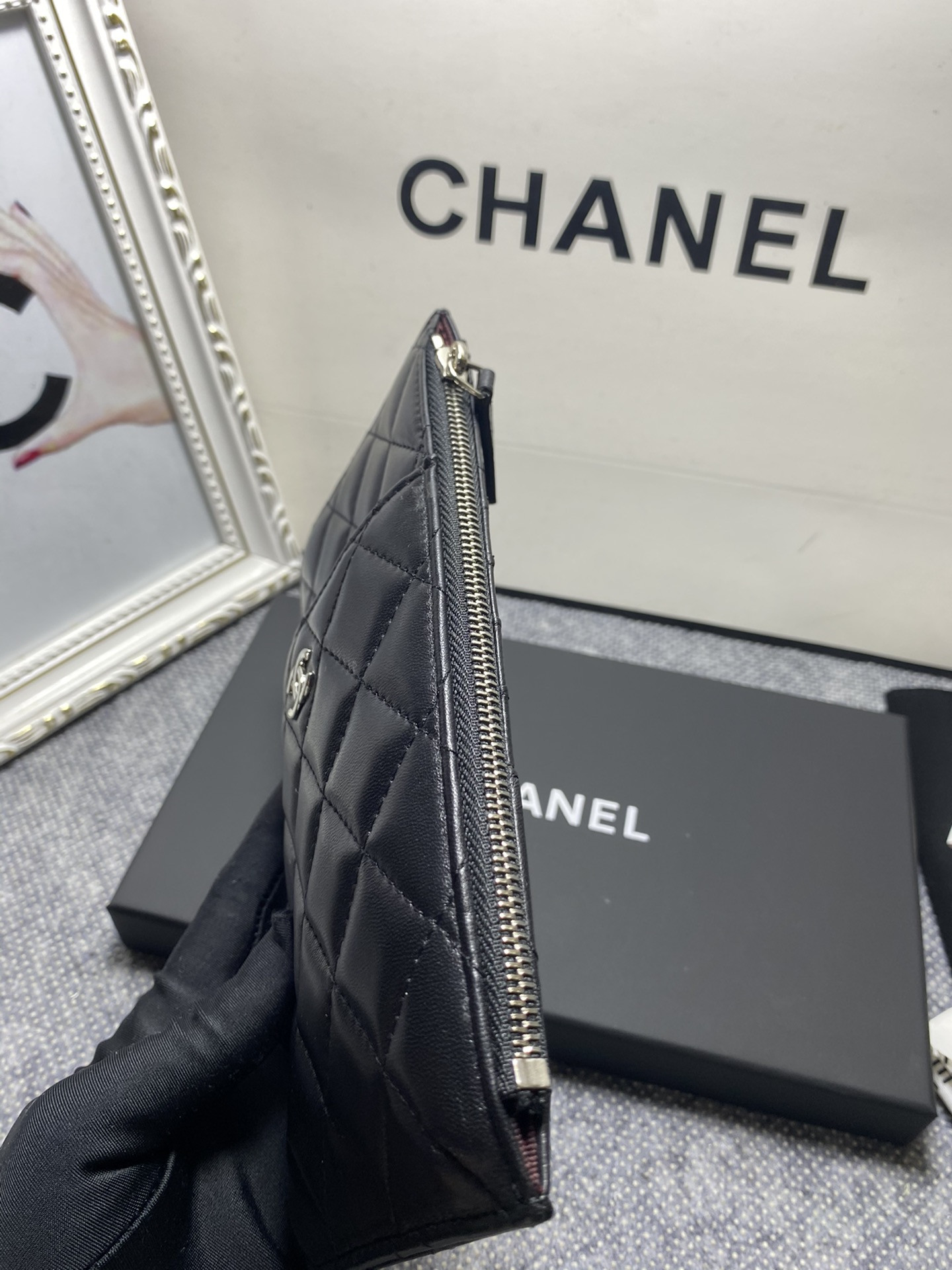 Ch**el LONG ZIPPED WALLET 19-11cm
