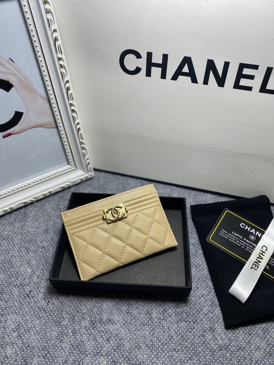 Ch**el CARD HOLDER 10cm