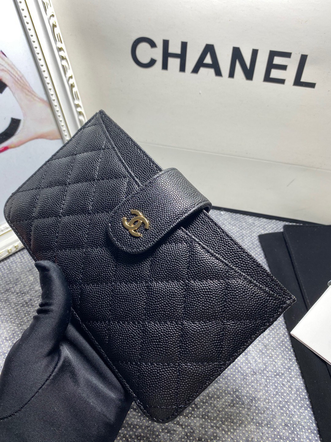 Ch**el CARD HOLDER 15-10cm