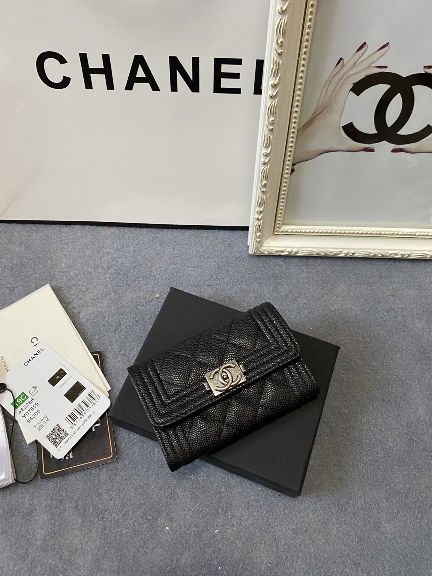 Ch**el FLAP WALLET 12-7CM