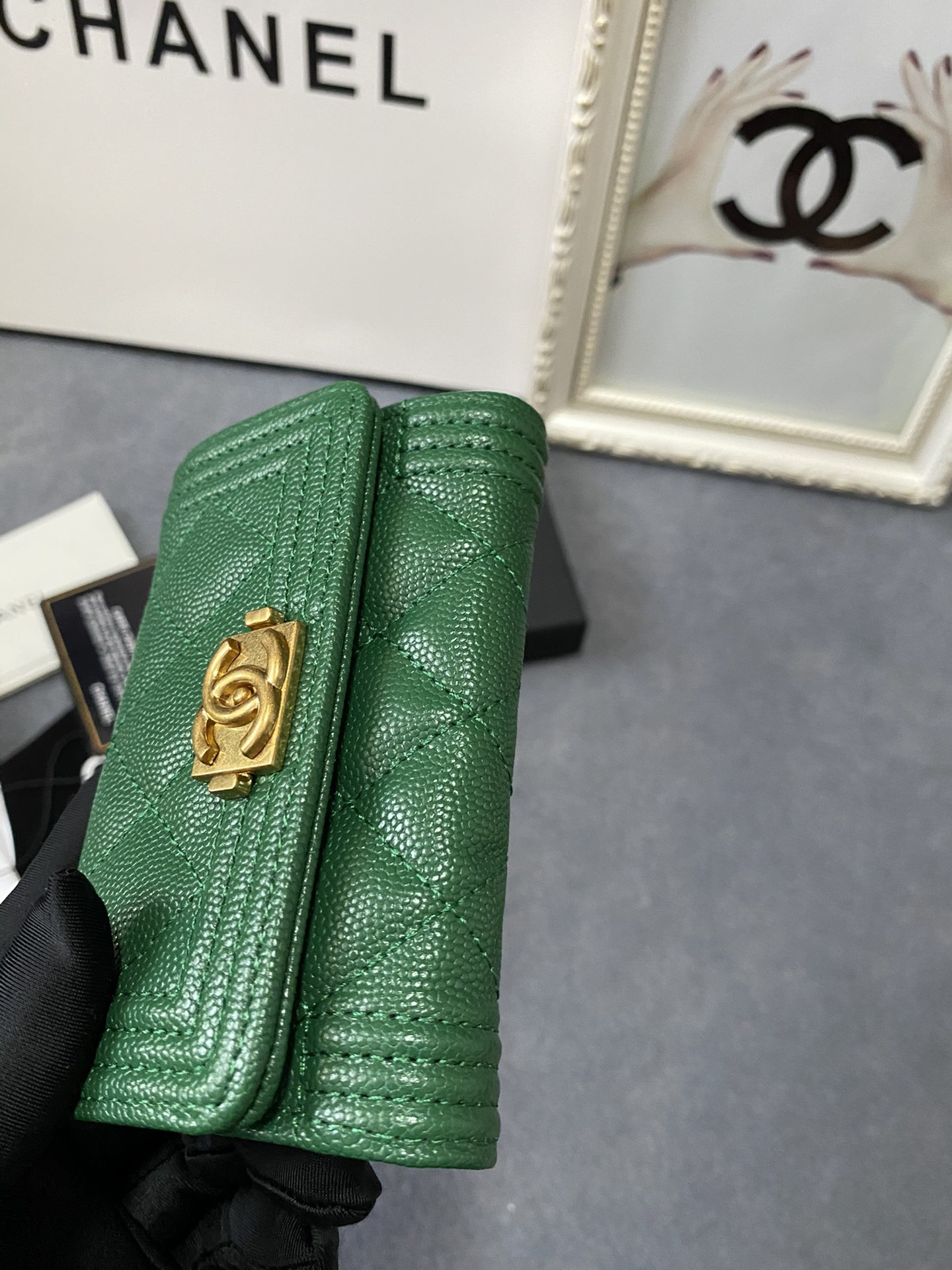 Ch**el FLAP WALLET 12-7CM