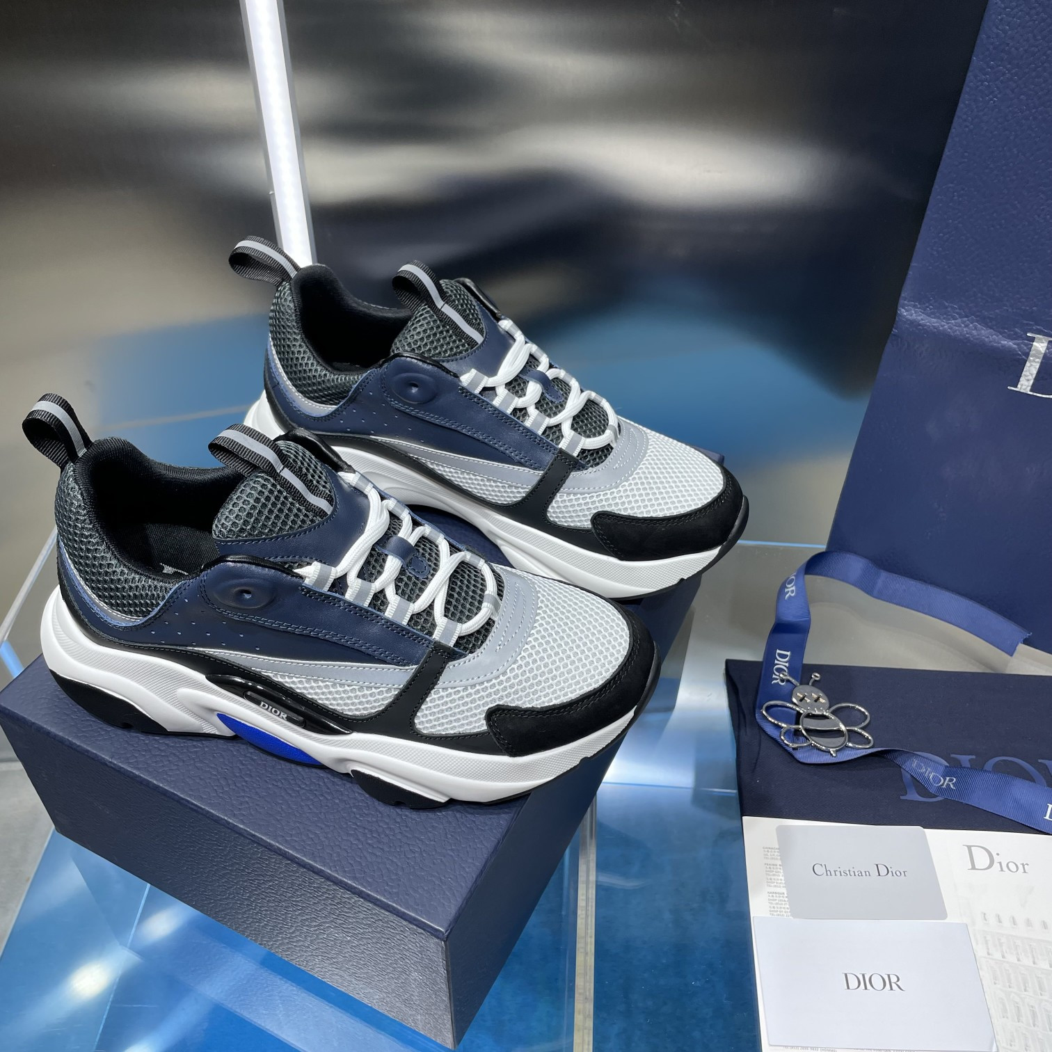 UA D10r B22 Sneaker