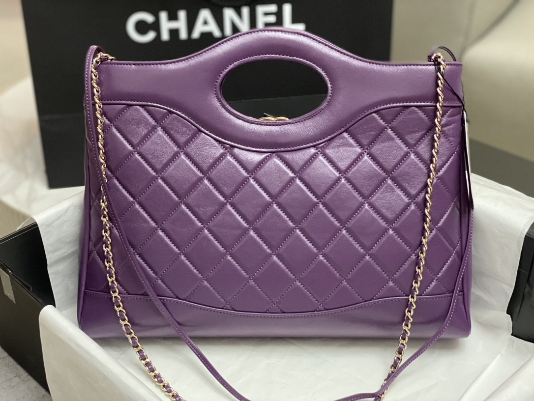 Ch**el  SHOPPING BAG Shiny Lambskin & Gold-Tone Metal 35x39x8cm